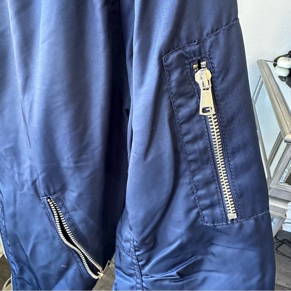 Top Shop bomber jacket in Navy 💙 - Picture 3 of 4